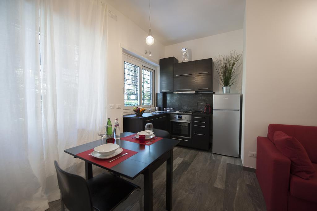 Porta Latina Suite - Private Apartment Rome'S Center Εξωτερικό φωτογραφία