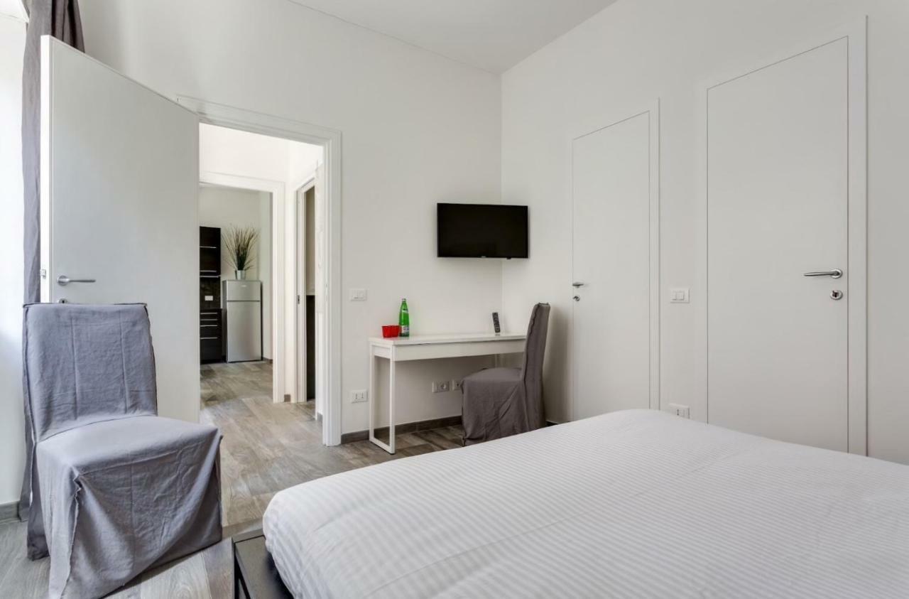 Porta Latina Suite - Private Apartment Rome'S Center Εξωτερικό φωτογραφία